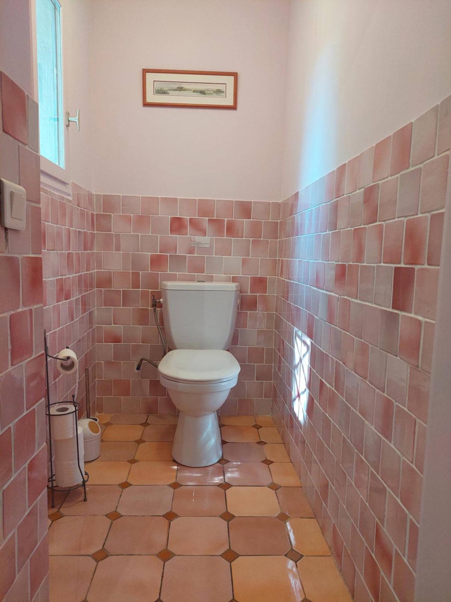 Mas Des Cigognes Bed and Breakfast Le Thor Rum bild